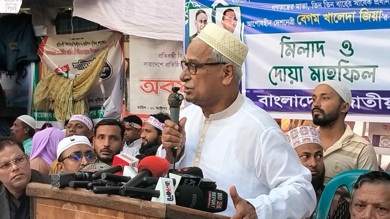 মানুষের ভালোবাসা ও দোয়ায় খালেদা জিয়া সুস্থ হয়ে উঠবেন: ফারুক